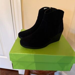 Crocs-Women's Black Suede Wedge Ankle Booties